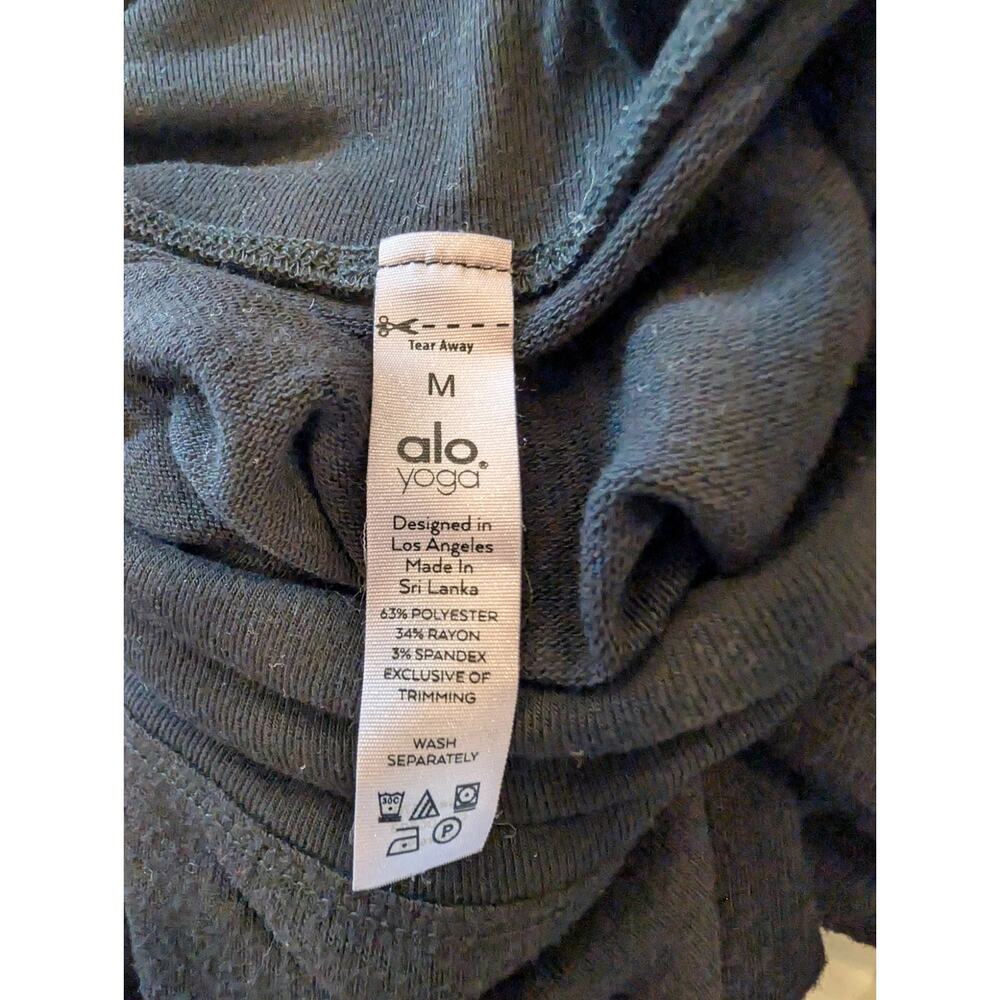 Alo Yoga Black Pullover Funnel Neck Sweatshirt Fuzzy Texture Size Medium Workout - Picture 4 of 7